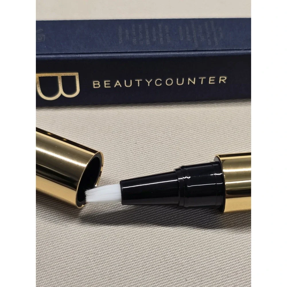 Beautycounter Touchup Concealer Pen Medium 1 2.5 mL Touch Up Brush Pen